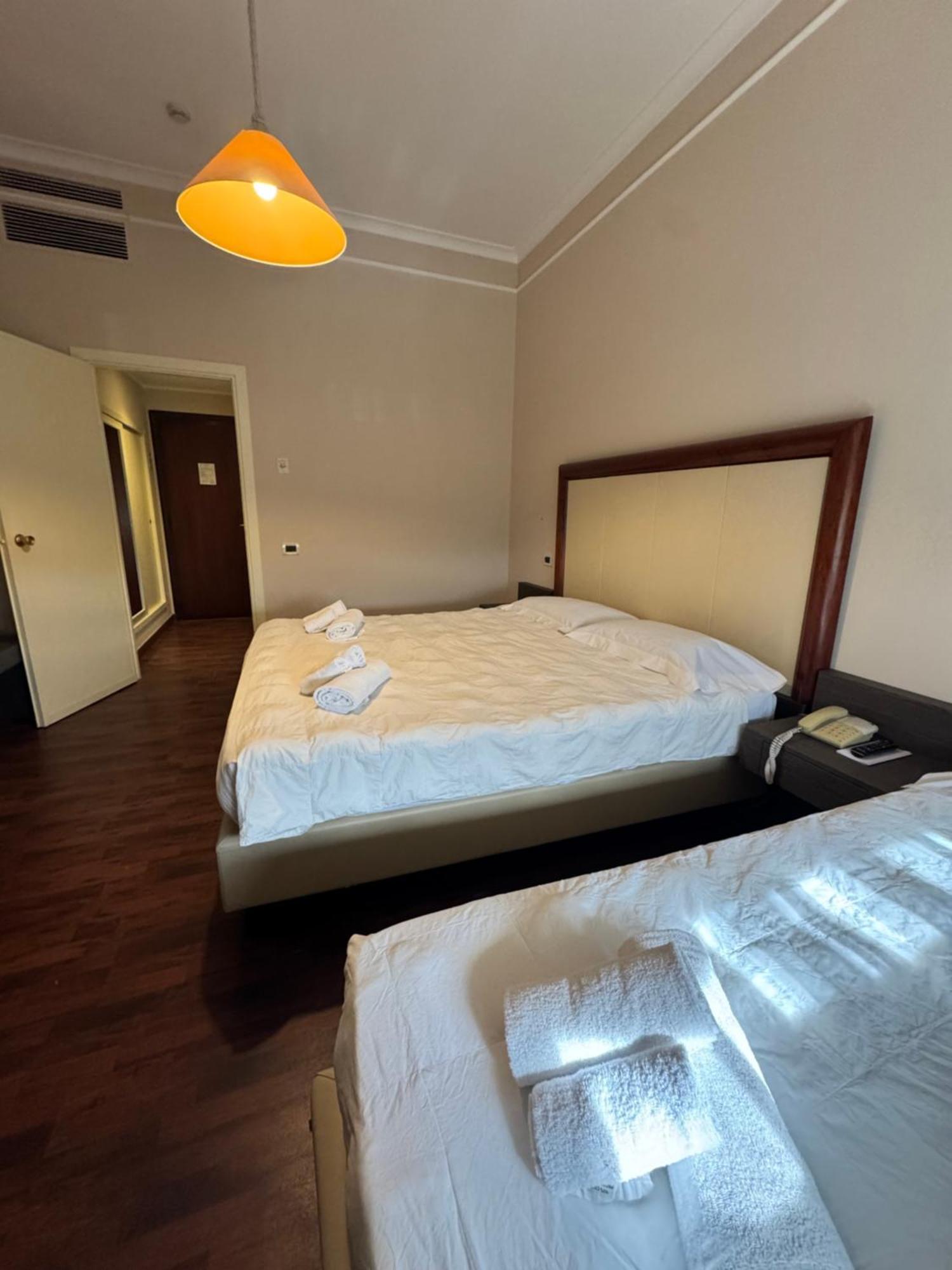 Grand Hotel Lamezia Lamezia Terme Bagian luar foto