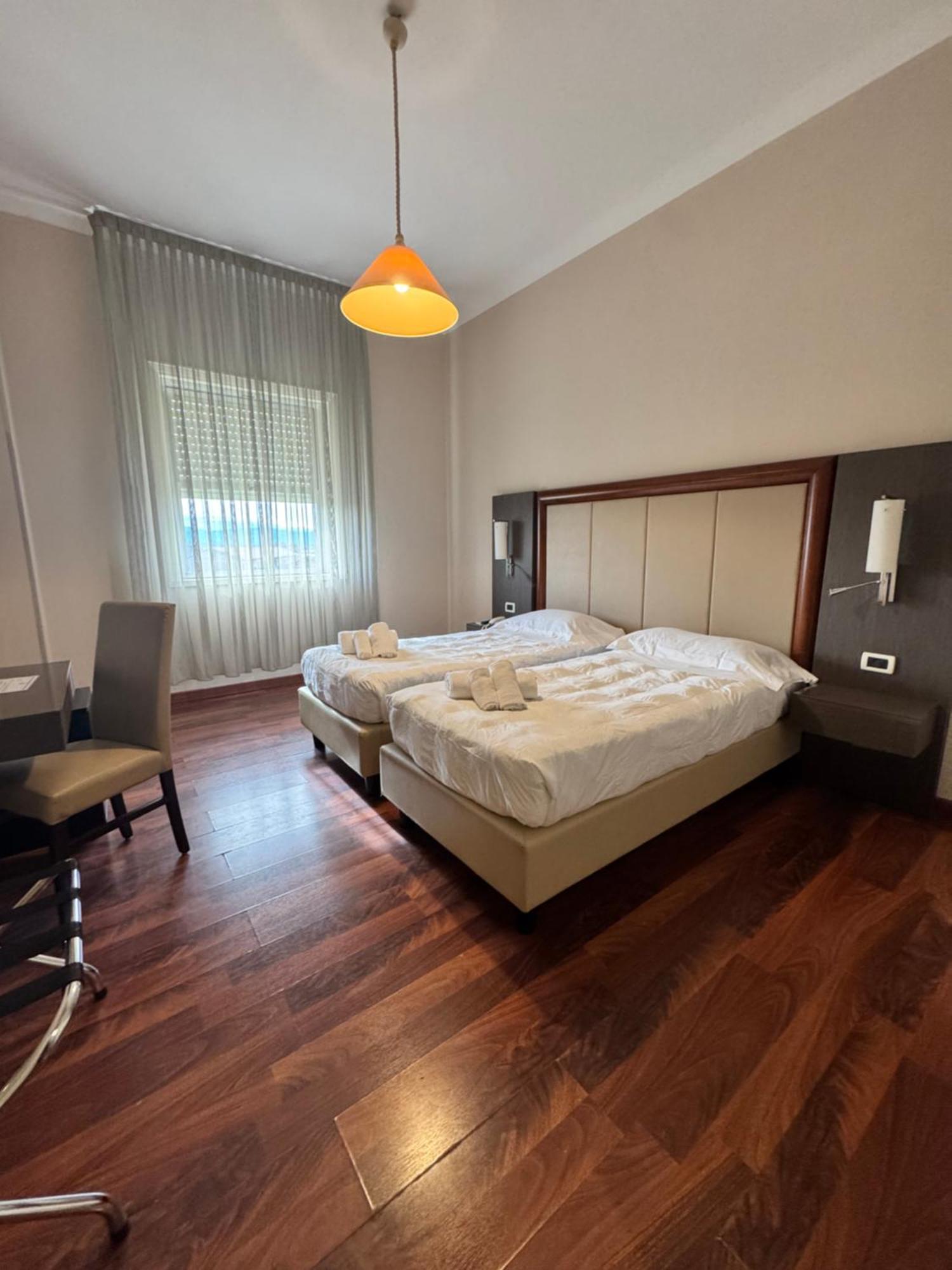 Grand Hotel Lamezia Lamezia Terme Bagian luar foto