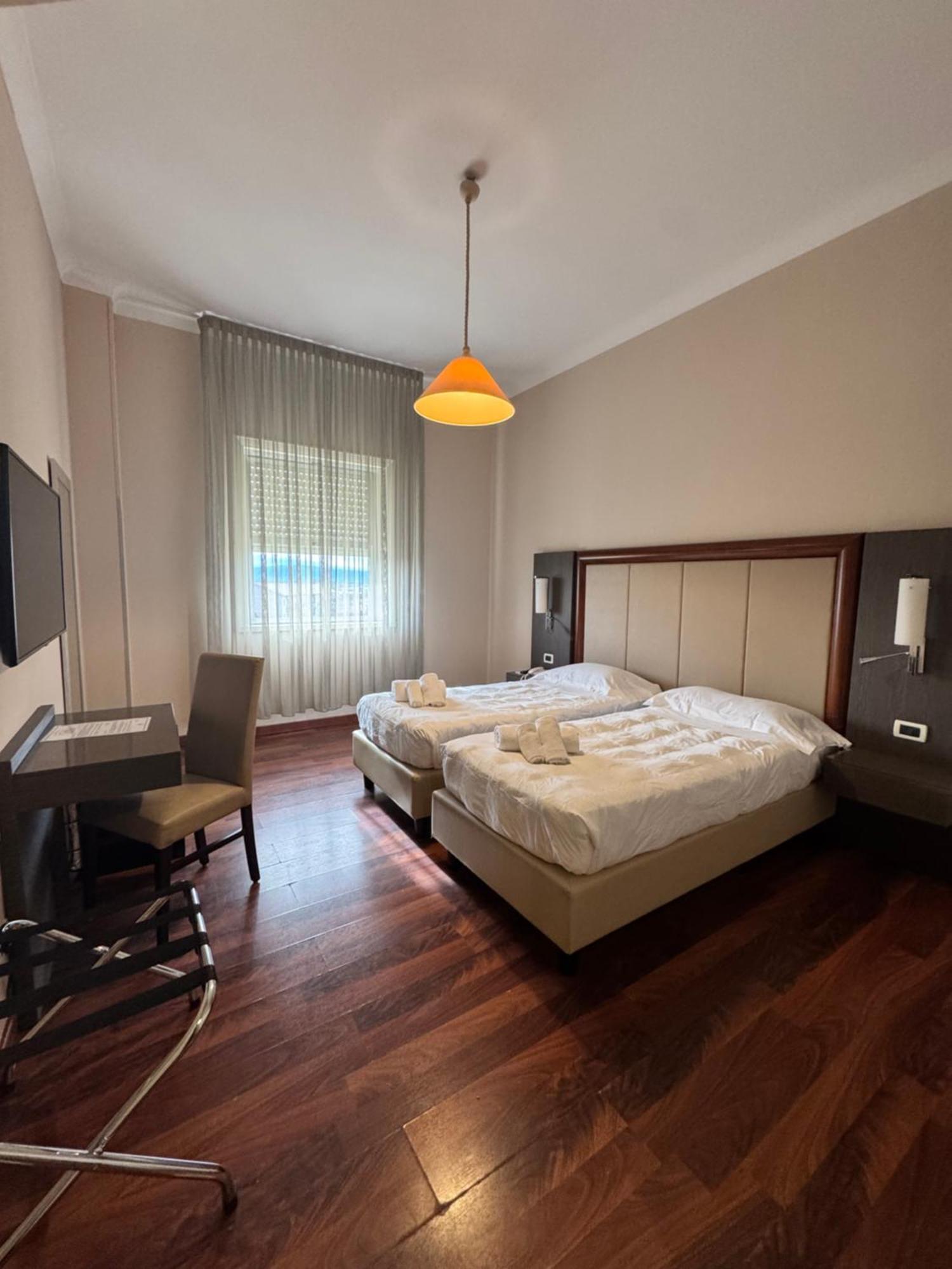 Grand Hotel Lamezia Lamezia Terme Bagian luar foto