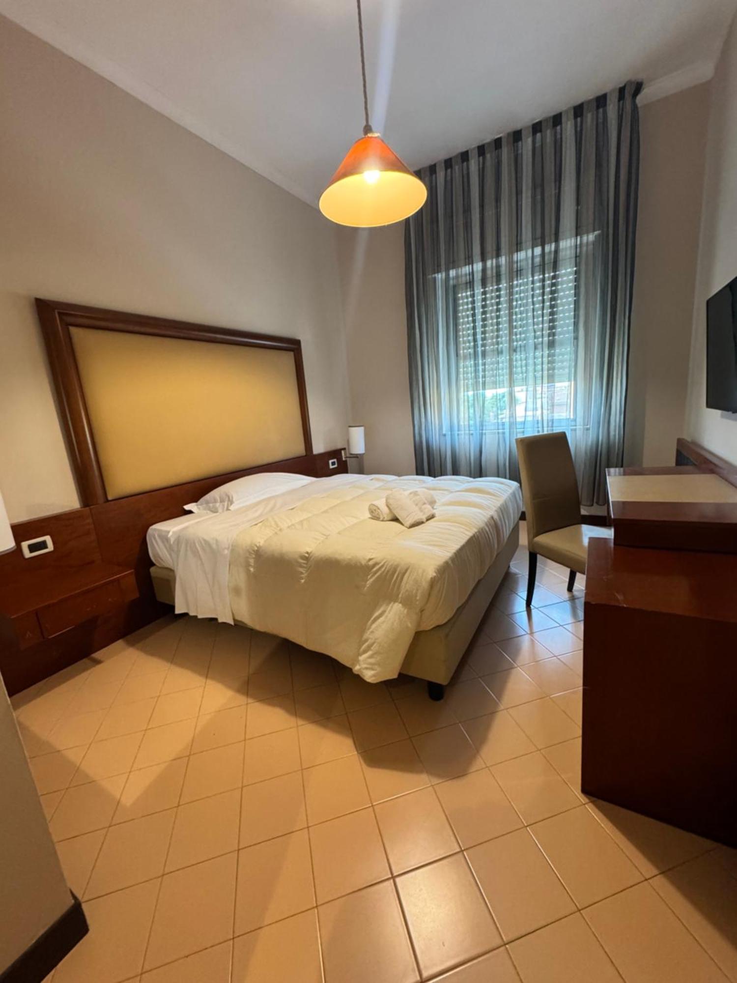 Grand Hotel Lamezia Lamezia Terme Bagian luar foto