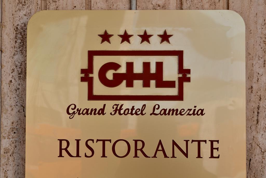 Grand Hotel Lamezia Lamezia Terme Bagian luar foto